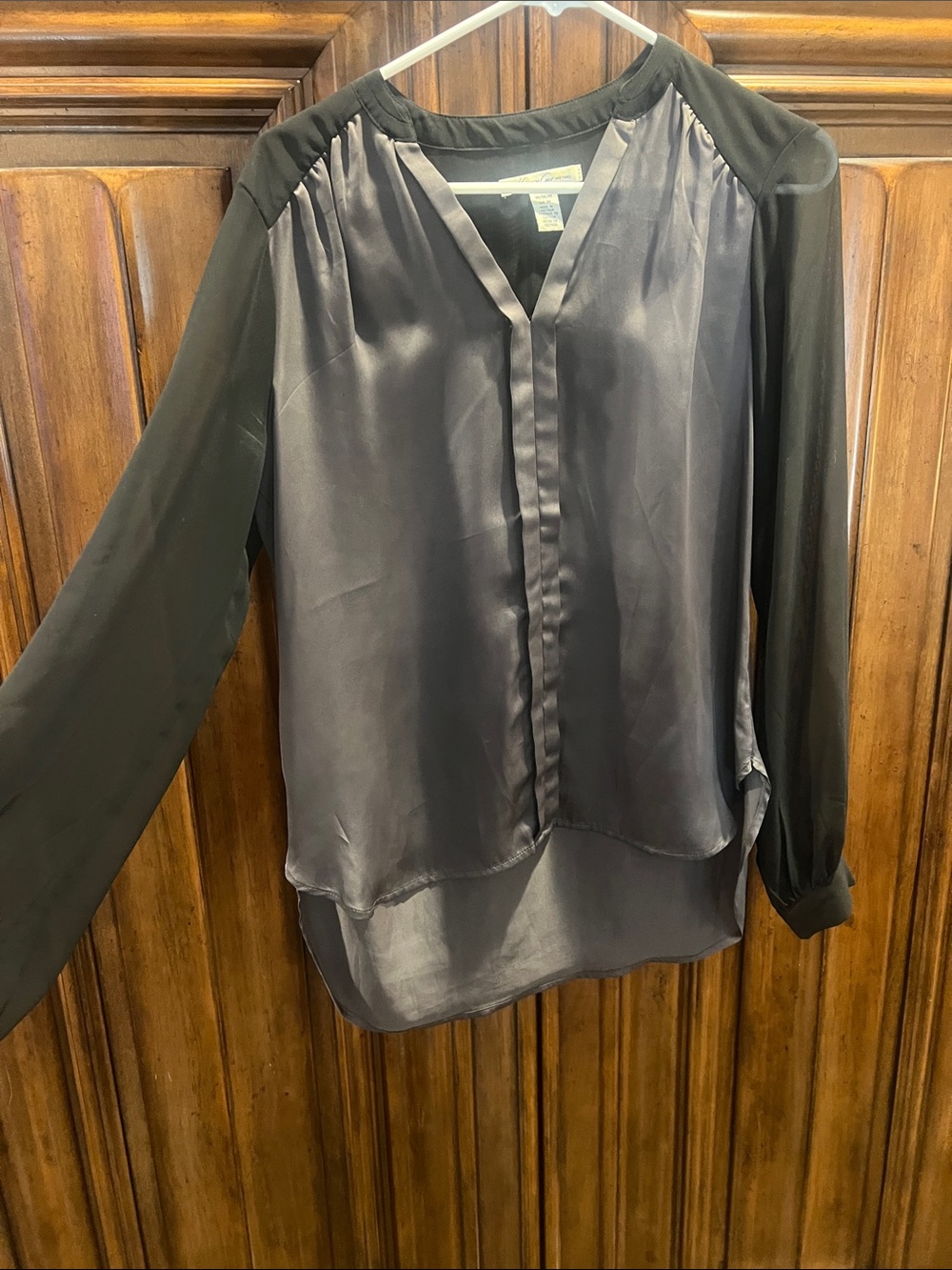 Kenneth Cole Black Satin Front V-Neck Blouse